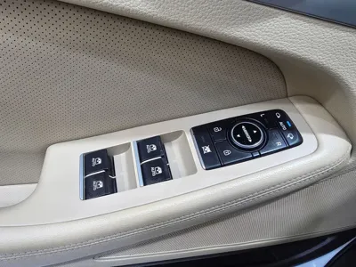 Hyundai Genesis 2014, 141400 км, за 8192.93 USD - фото 13