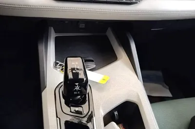 Geely Auto Emgrand L HiP 2022, 29800 км, за 9771 USD