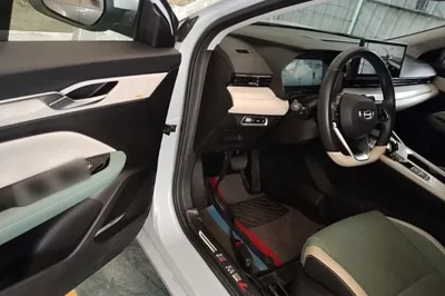 Geely Auto Emgrand L HiP 2022, 29800 км, за 9771 USD