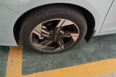 Geely Auto Emgrand L HiP