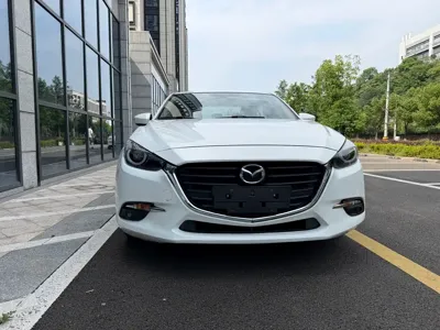 Mazda 3 Axela 2017, 110000 км, за 5282.62 USD