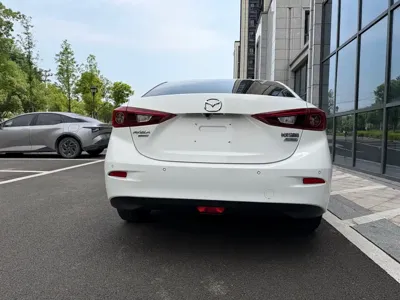 Mazda 3 Axela 2017, 110000 км, за 5282.62 USD