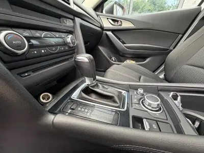 Mazda 3 Axela 2017, 110000 км, за 5252.81 USD - фото 13