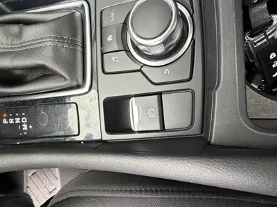 Mazda 3 Axela 2017, 110000 км, за 5252.81 USD - фото 16