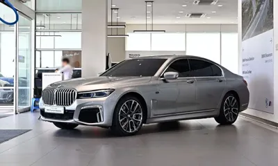 BMW 7-Series · 2020 год