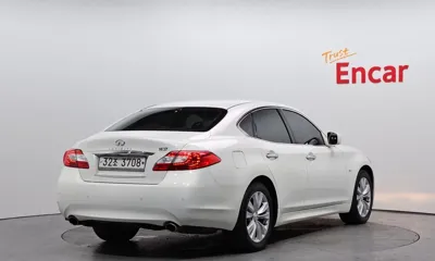 Infiniti M 2011, 171538 км, за 2312.52 USD