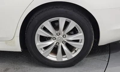 Infiniti M 2011, 171538 км, за 2312.52 USD