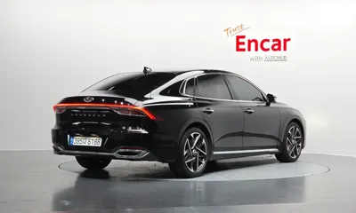 Hyundai Grandeur 2022, 35981 км, за 17178.72 USD