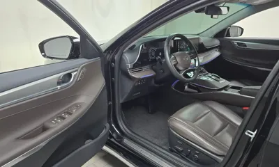 Hyundai Grandeur 2022, 35981 км, за 17178.72 USD - фото 10