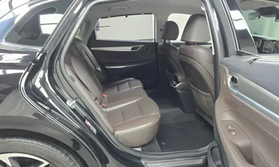 Hyundai Grandeur 2022, 35981 км, за 17178.72 USD - фото 12