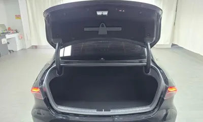 Hyundai Grandeur 2022, 35981 км, за 17178.72 USD - фото 20