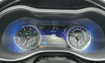 Chrysler 200 2015, 84792 км, за 3939.75 USD - фото 8