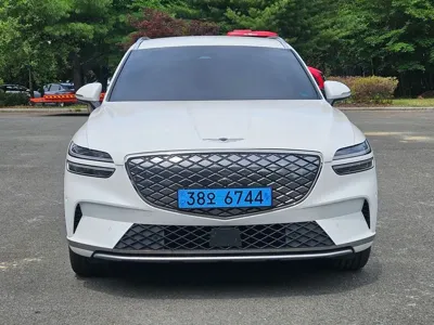 Genesis GV70 · 2022 год