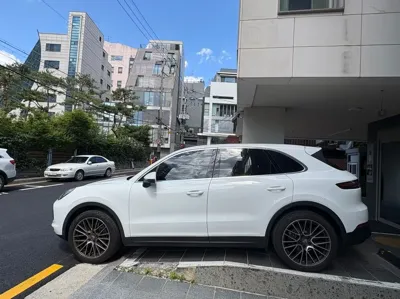 Porsche Cayenne 2021, 41400 км, за 51390.22 USD