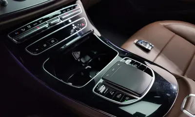 Mercedes-Benz E-Class 2021, 47564 км, за 20737.17 USD - фото 27