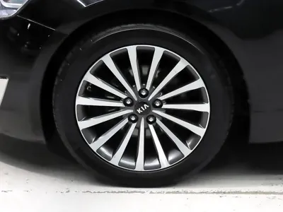 Kia K7 2013, 155198 км, за 3085.2 USD