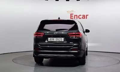 Kia Sorento 2016, 135520 км, за 8326.84 USD