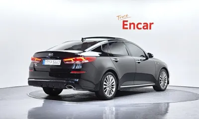 Kia K5 2019, 96880 км, за 8543.04 USD