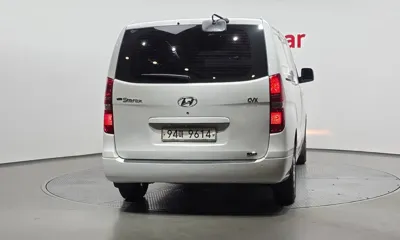 Hyundai Starex 2014, 217553 км, за 5382.7 USD