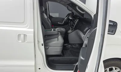 Hyundai Starex 2014, 217553 км, за 5382.7 USD - фото 11