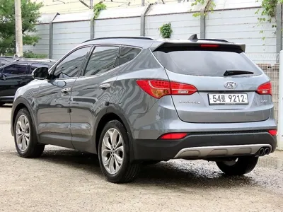 Hyundai Santafe 2015, 177075 км, за 4857.56 USD