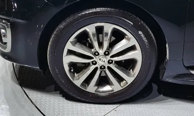Kia Canival 2016, 105037 км, за 9441.94 USD