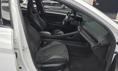 Hyundai Avante 2022, 64176 км, за 13719.31 USD - фото 26