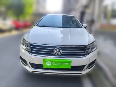 Volkswagen Lavida 2019, 67600 км, за 8074 USD