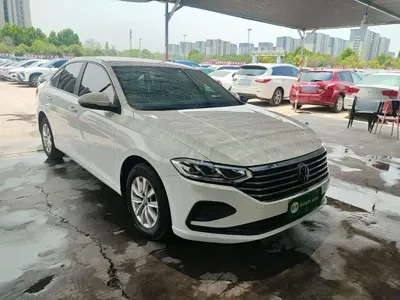 Volkswagen Lavida 2024, 50900 км, за 8514.01 USD