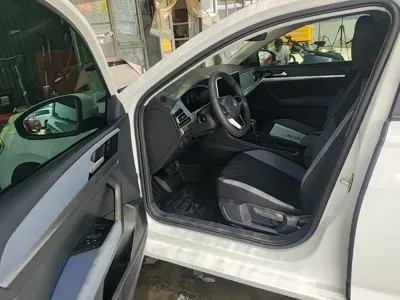Volkswagen Lavida 2024, 50900 км, за 8514.01 USD - фото 16