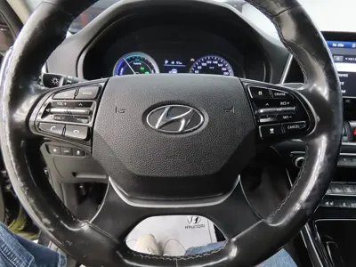 Hyundai Grandeur 2018, 331118 км, за 4218.94 USD - фото 7
