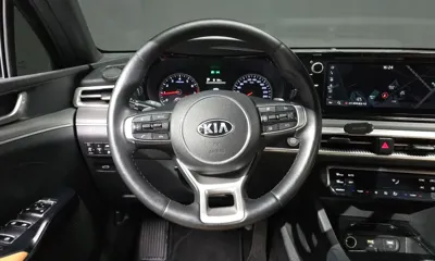 Kia K5 2021, 61839 км, за 11766.27 USD - фото 13