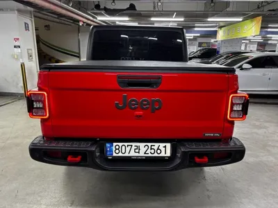 Jeep Gladiator 2022, 24000 км, за 27647.7 USD