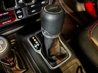 Jeep Gladiator 2022, 24000 км, за 27502.78 USD - фото 9