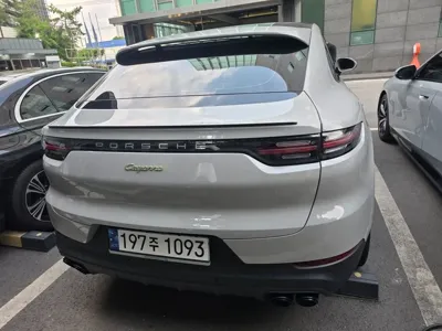 Porsche Cayenne 2023, 26316 км, за 77935.01 USD