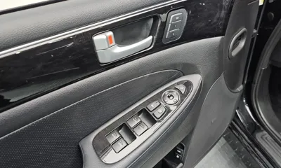 Hyundai Genesis 2014, 146748 км, за 4304.63 USD - фото 12