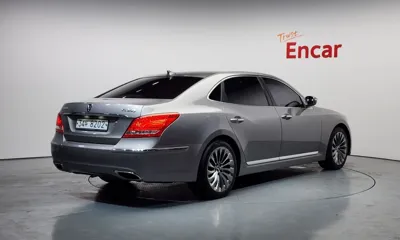 Hyundai Equus 2012, 185955 км, за 5939.87 USD