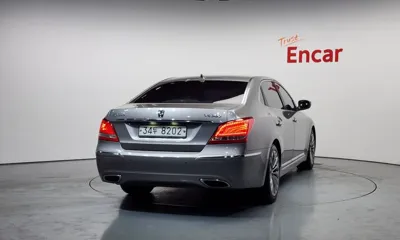 Hyundai Equus 2012, 185955 км, за 5939.87 USD