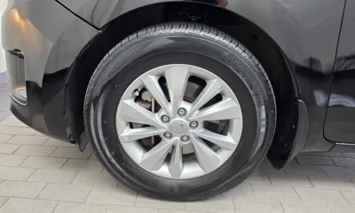 Kia Canival 2018, 158939 км, за 4923.2 USD