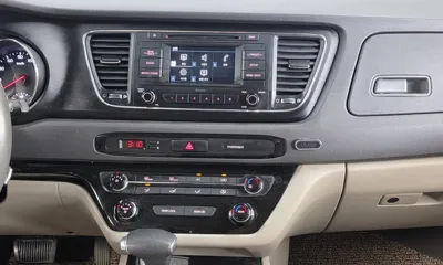 Kia Canival 2018, 158939 км, за 4923.2 USD - фото 14