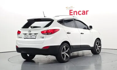 Hyundai Tucson 2010, 271474 км, за 2356.57 USD