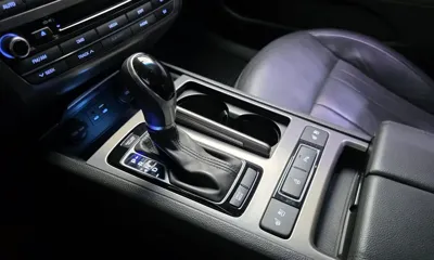 Hyundai Genesis 2015, 106827 км, за 7089.41 USD - фото 9