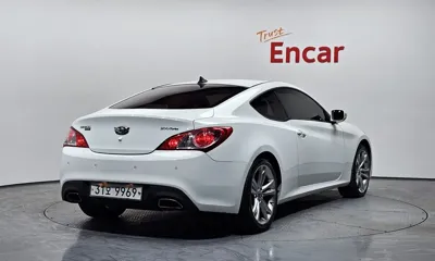 Hyundai Genesis 2010, 105949 км, за 2841.1 USD