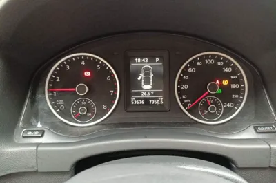 Volkswagen Tiguan 2016, 53600 км, за 7365 USD - фото 11