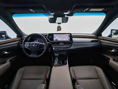Lexus ES 2024, 30000 км, за 27121.37 USD - фото 14