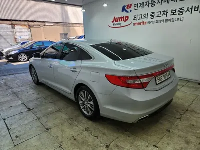 Hyundai Grandeur 2016, 109853 км, за 4886 USD