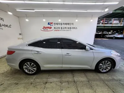 Hyundai Grandeur 2016, 109853 км, за 4883.76 USD - фото 7