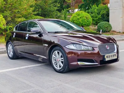 Jaguar XF 2015, 120000 км, за 6453.6 USD
