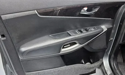 Kia Sorento 2016, 129596 км, за 9441.94 USD - фото 24