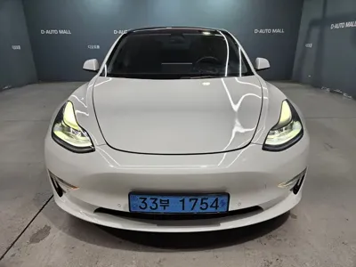 Tesla Model 3 · 2022 год